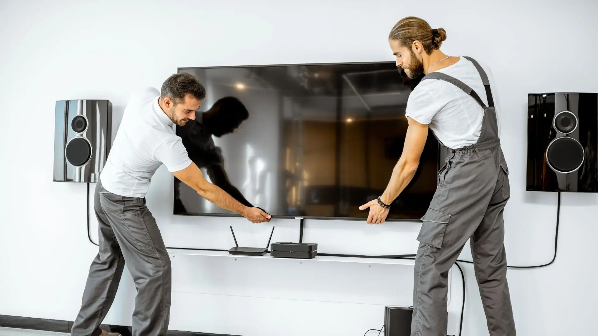 Professional TV wall mounting and home entertainment setup services in Tampa Bay.